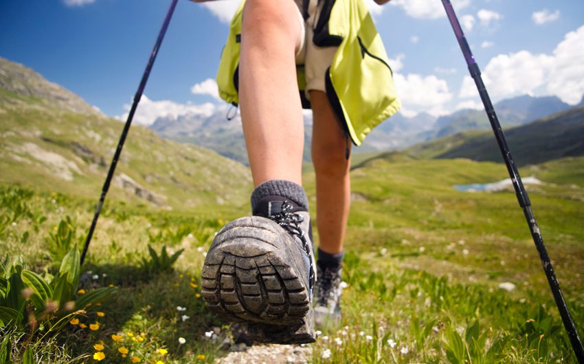 Hiking and Knee Pain ~ How Hampton PT Can Help