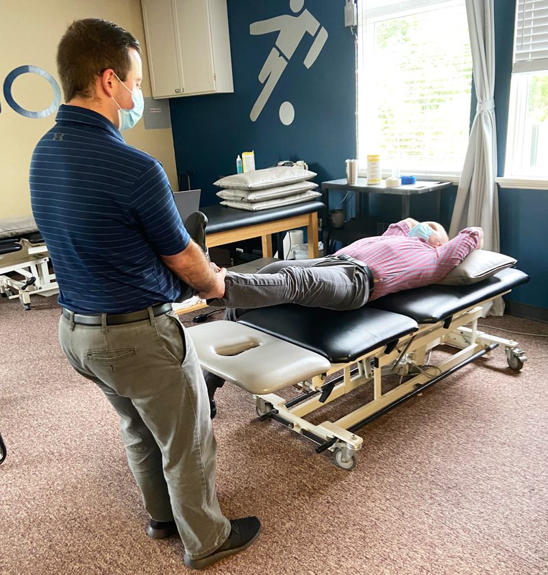 manipulation to help with leg pain - Hampton PT